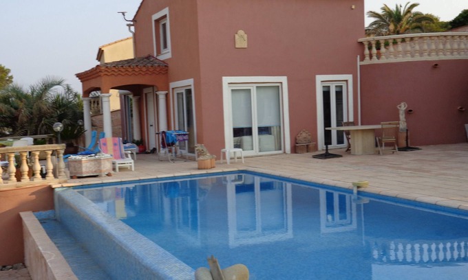 Saint-Aygulf House | MAZET - SEAFRONT - POOL -AIRCO (Max 2 pers)