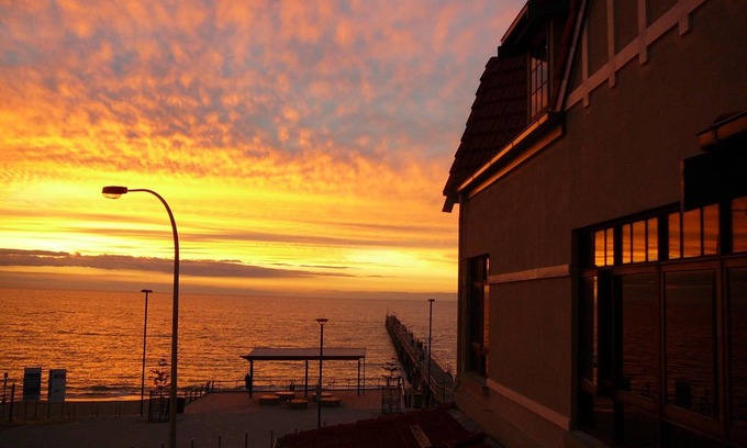 Port Noarlunga Hotel | McCloud House