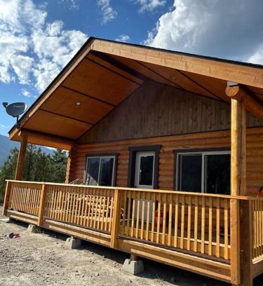 Gardiner House | McDonald Cabin #1 next to YNP