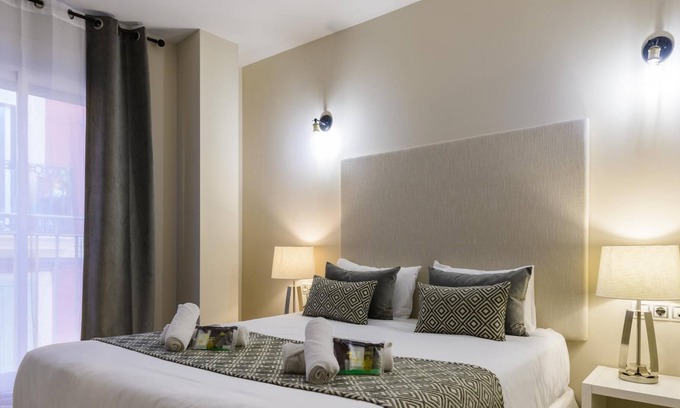 El Pilar Apartment | MD Balmes Street 1 Valencia