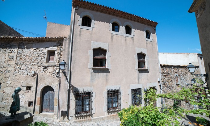Old Town House | Medieval House in Tossa de Mar old city - Castle (100m away from the beach)