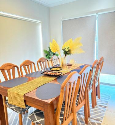 Point Cook House | Melbourne holiday house for 15 peoples in Sanctuary Lake