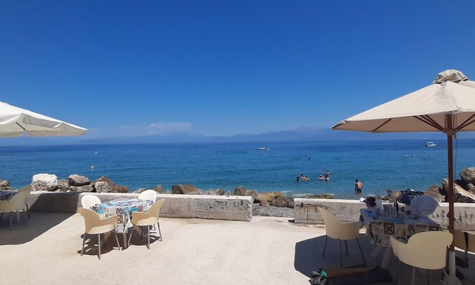 Melissi House | MelissiBlue