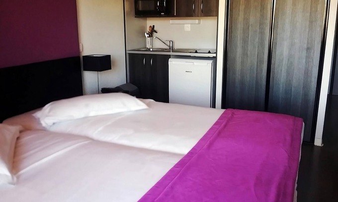 La Baule-Escoublac Hotel | Memorable Stay in La Baule Escoublac! Outdoor Swimming Pool, Pets Allowed!