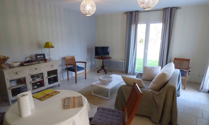 Ascain Apartment | Mendi: charming T2 for discovering the Basque country with friends or loved ones.