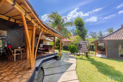 Pejarakan Bed & Breakfast | Menjangan View
