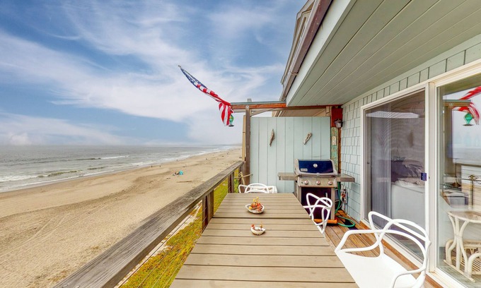 La Selva Beach House | Mer De Calladonn | Ocean-View Oasis | Direct Beach Access & Private Balcony