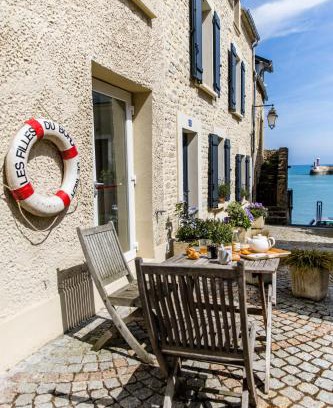 Port-en-Bessin-Huppain Apartment | Mer nature, appartement spacieux by Les Filles du Bord de Mer, petite terrasse vue mer