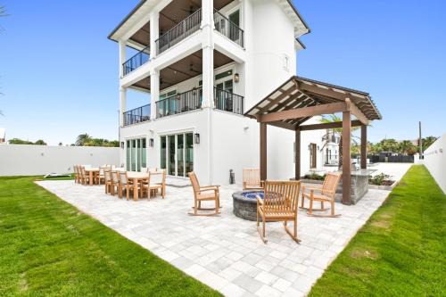 Miramar Beach House | Mer Soleil - Brand New Luxury Retreat!