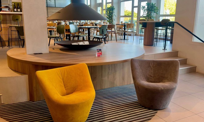 Val-de-Reuil Hotel | Mercure Rouen Val De Reuil