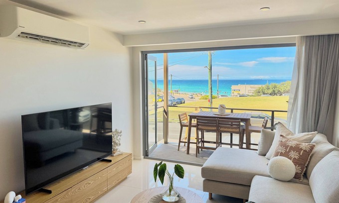 New South Wales Apartment | Merewether By The Beaches Newcastle, Free Parking