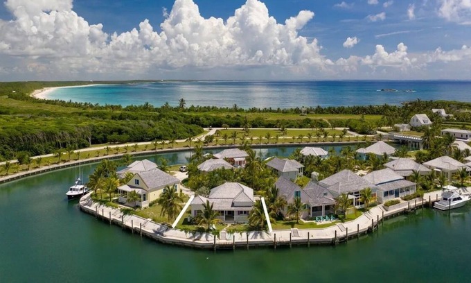 Schooner Bay House | Mermaid's Lair Cottage