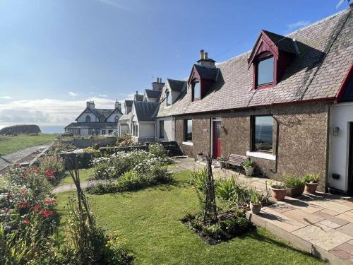 St Abbs House | Merrihaven - luxury cottage with sea views