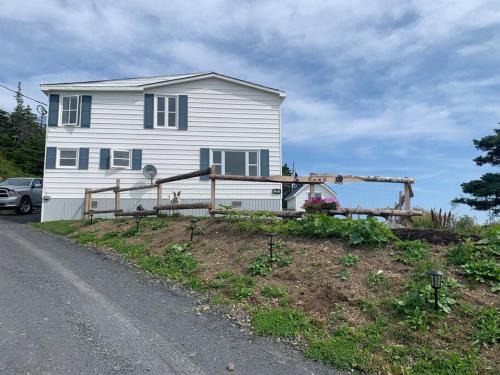 Newfoundland House | Merritt's Harbour Memories