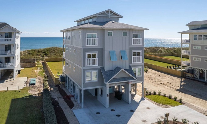 Hatteras House | MerSea OF 10 BR + Pets Stay Free!
