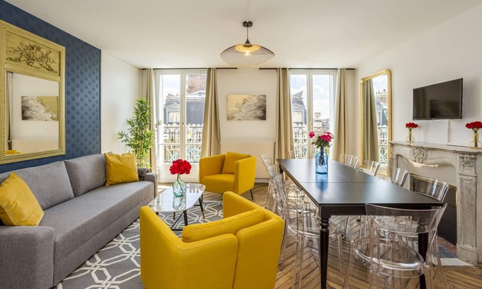 Faubourg-du-Roule Apartment | Merveil Family Suite - Tilsitt - Eiffel Tower view