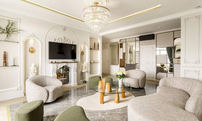 Faubourg-du-Roule Apartment | Merveil Signature Suite Hoche - Eiffel Tower view