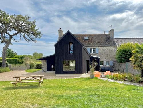 Plouguerneau House | MEZKOLE - Maison de vacances familiale à Plouguerneau 10 personnes, jardin, proche plages