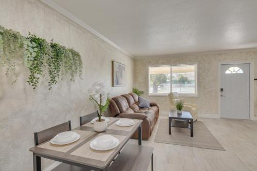 Miami Gardens Apartment | Miami Gardens Apt 5 Miles to Hard Rock Stadium