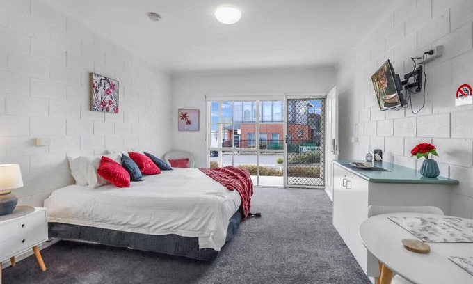 Geelong Apartment | Mibnb Geelong CBD Unit 4