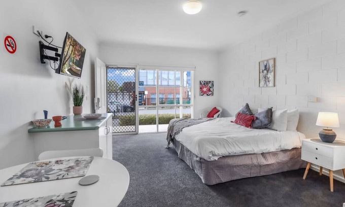 Geelong Apartment | Mibnb Geelong CBD Unit 5