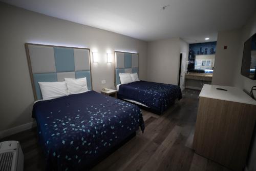 El Rancho Hotel | Mid City Inn & Suites Pico Rivera