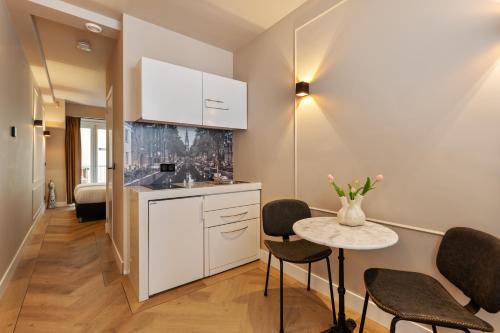 Amsterdam West Apartment | Midtown Hotel Twin Studio