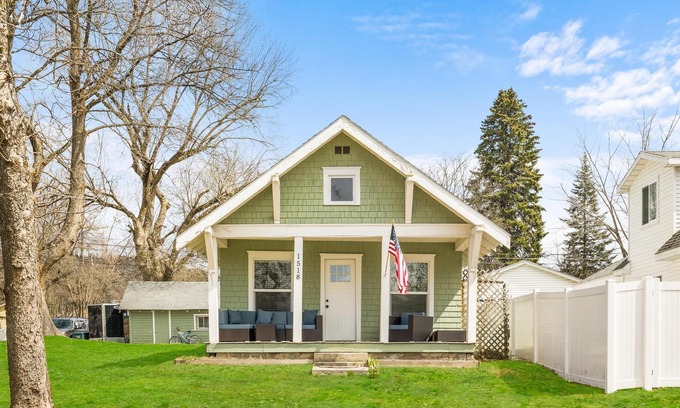 Coeur d'Alene Cottage | Midtown Outpost: Cozy Cottage - 1 mile from Lake Coeur d'Alene! Walkable Area