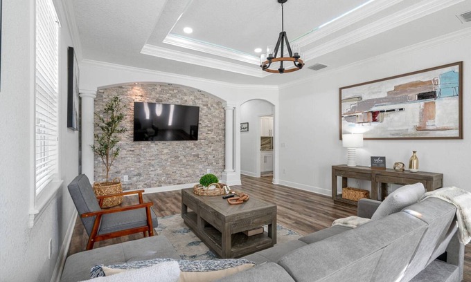 Tampa House | Midtown Stay with 2 bedrooms less than a mile from the RJ Stadium