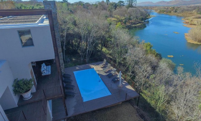 Hartbeespoort House | Migdash Guesthouse