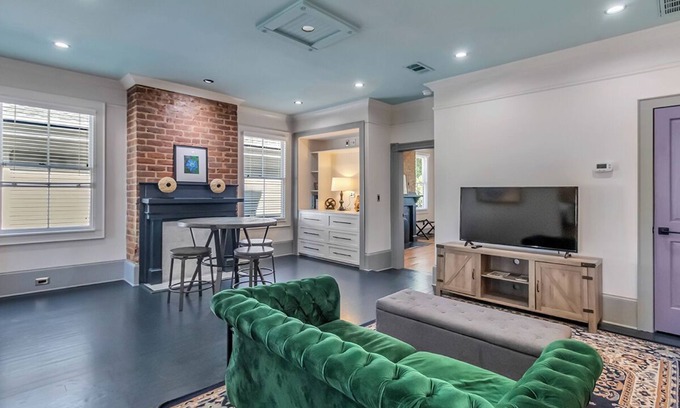 Savannah Victorian District Apartment | Mildred’s Veranda Retreat, At Dueling Sisters Inn, Cozy and comfortable