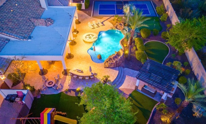 Central Scottsdale House | Million$ MiniResort+WaterSlide+PickleBall+Golf+Spa