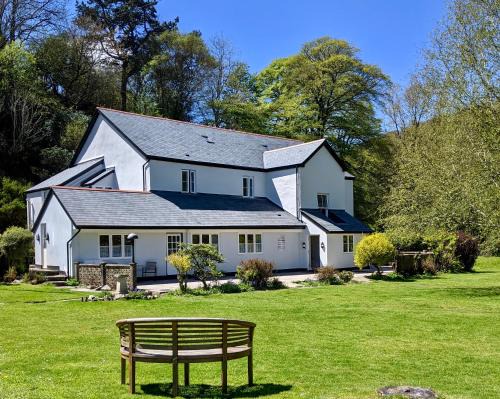 Brendon Bed & Breakfast | Millslade Country House