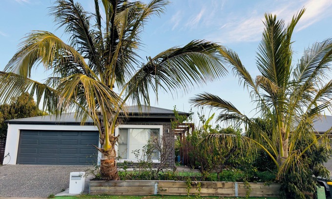 Mango Hill House | Mini Farm House at Mango hill Brisbane