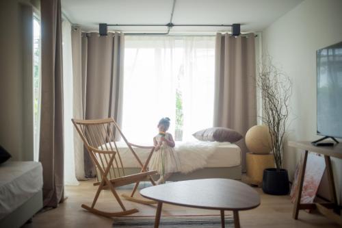 Old City House | Mini-Me HUBS, Charm Suites & Pool in Old City
