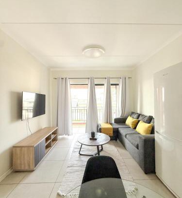 Greater Johannesburg Metropolitan Area Apartment | Minimalist Dream Stay