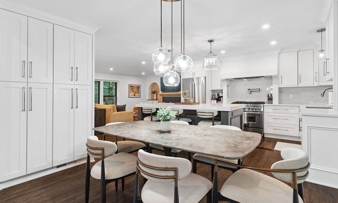 Wayzata House | MINNeSTAY* Wayzata Cove