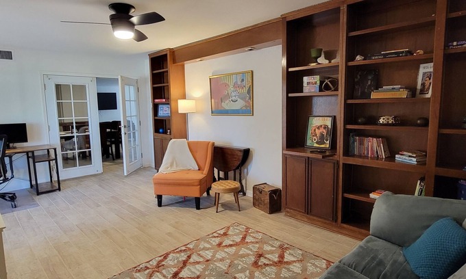 Palo Verde House | Minutes from Airport, YRMC, Mexico Borders
