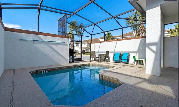 Davenport House | Minutes to Disney + 5BR, 4BA + Private Pool