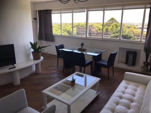 La Plata Apartment | Mira Bosques 3