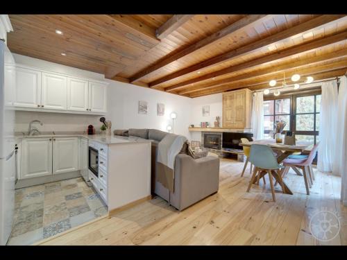 Baqueira Apartment | MIRADOR de Alma de Nieve