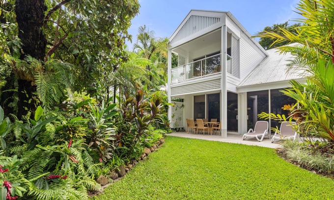 Port Douglas Villa | Mirage Resort Villa 116