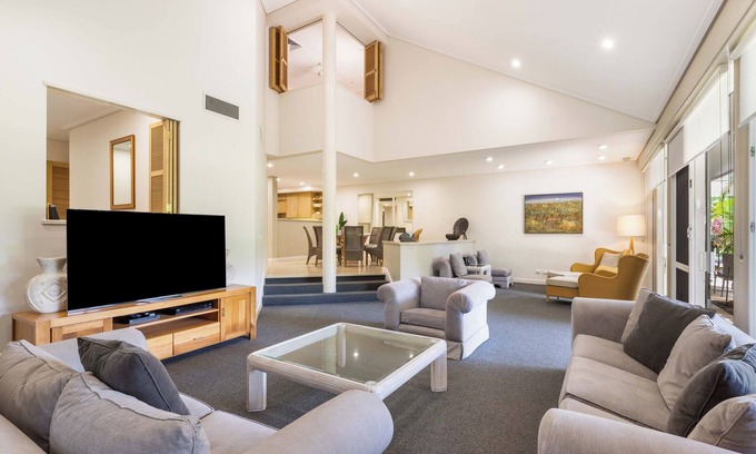 Port Douglas Villa | Mirage Resort Villa 418