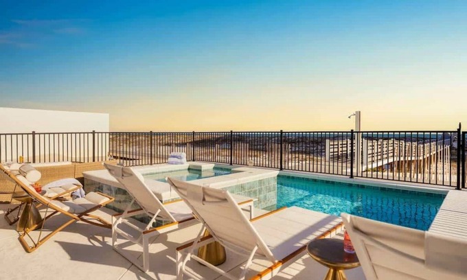 Ono Island House | Miramare - Beachfront Luxury w/Pool & Elevator