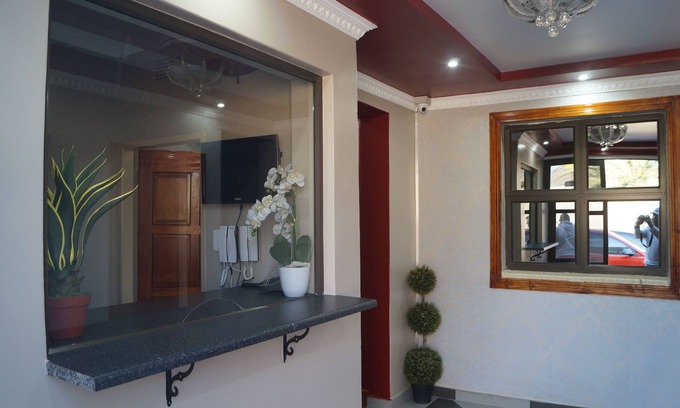 Greater Johannesburg Metropolitan Area Bed & Breakfast | Miraton Eastgate Suites