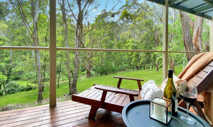 Merrijig House | Mirimvale - Merrijig - Sleeps 14