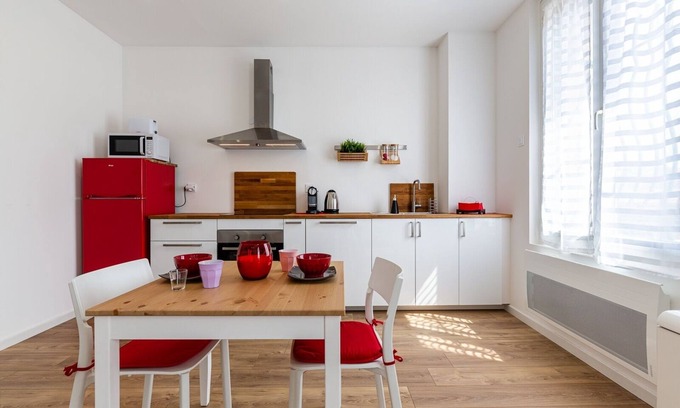 Hotel-de-Ville Apartment | Misirlou - Grand studio près du Vieux-Port