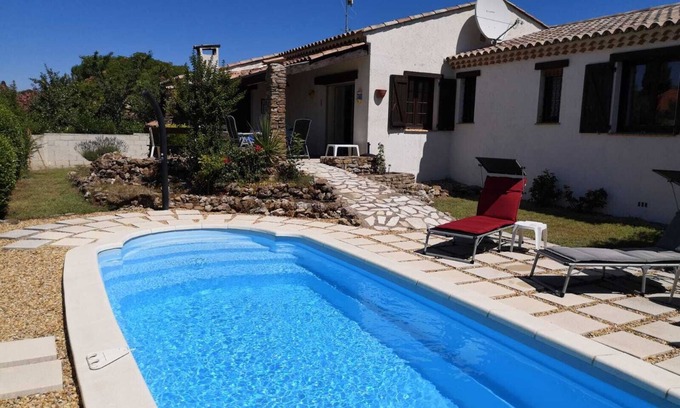 Saint-Genies-de-Fontedit House | Mistral Villa- quietly located vacation home with beautiful garden, pool & air conditioning