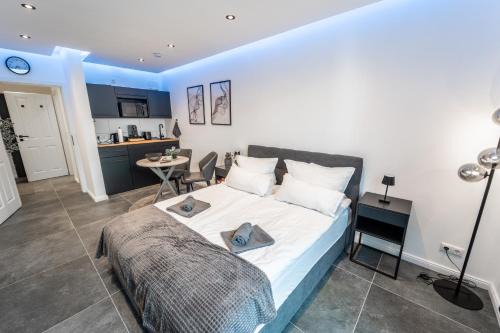 Altstadt Apartment | Mitten in Bremen - City-Apt - Eigenständiger Check-in - TV