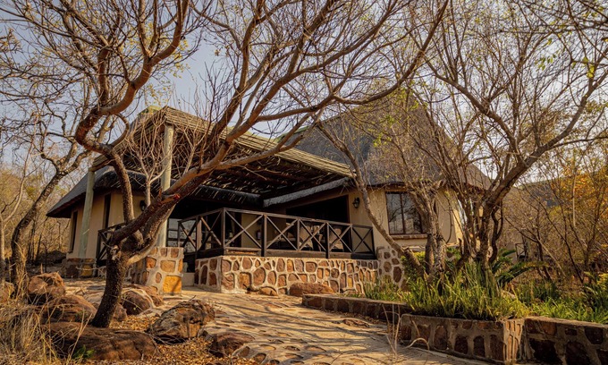Mookgopong House | Mmakuba Private Game Lodge, Deluxe Chalet 8B